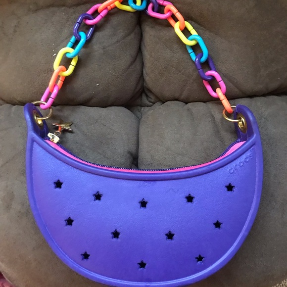 croc shaped purse